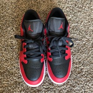 Air Jordan 1 Low Reverse Bread